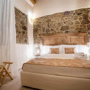 Gasthuis Moon's Tower Suite&rooms, Portoscuso